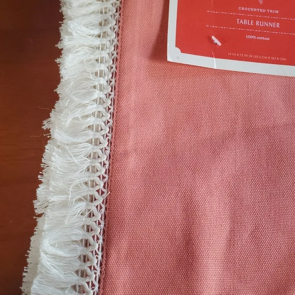 Opalhouse table runner salmon pink with white crochet Fringe trim